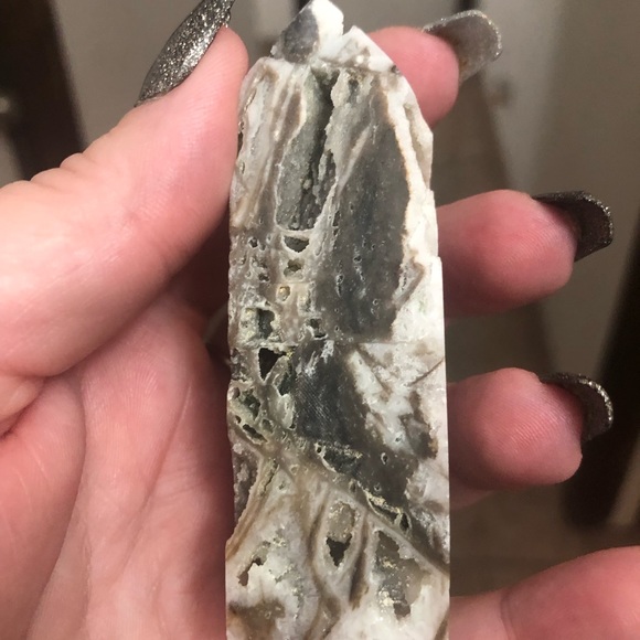 Sphalerite Tower w/ Druzy - Approx: 3.5” - Picture 8 of 9